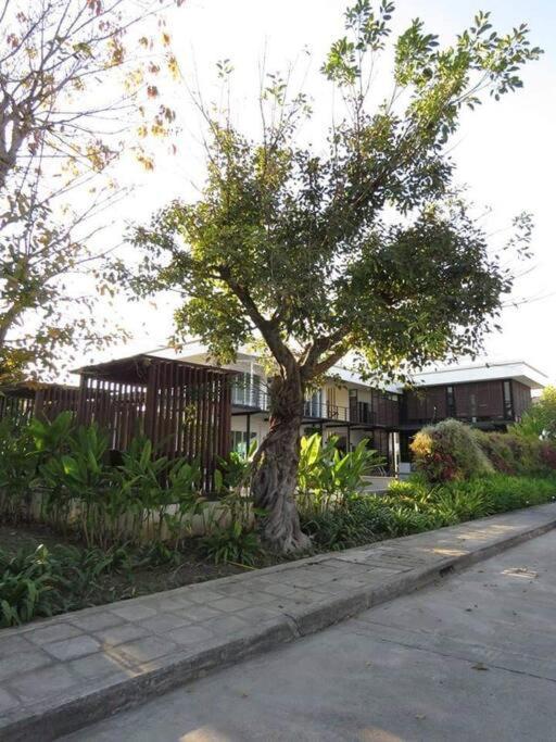 #3bed #4bath Close To Unity School And Airport